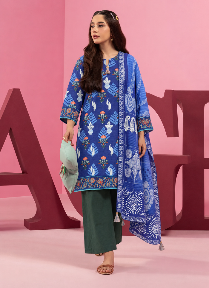 Khaddar Green Printed 3-Piece Stitched Suit