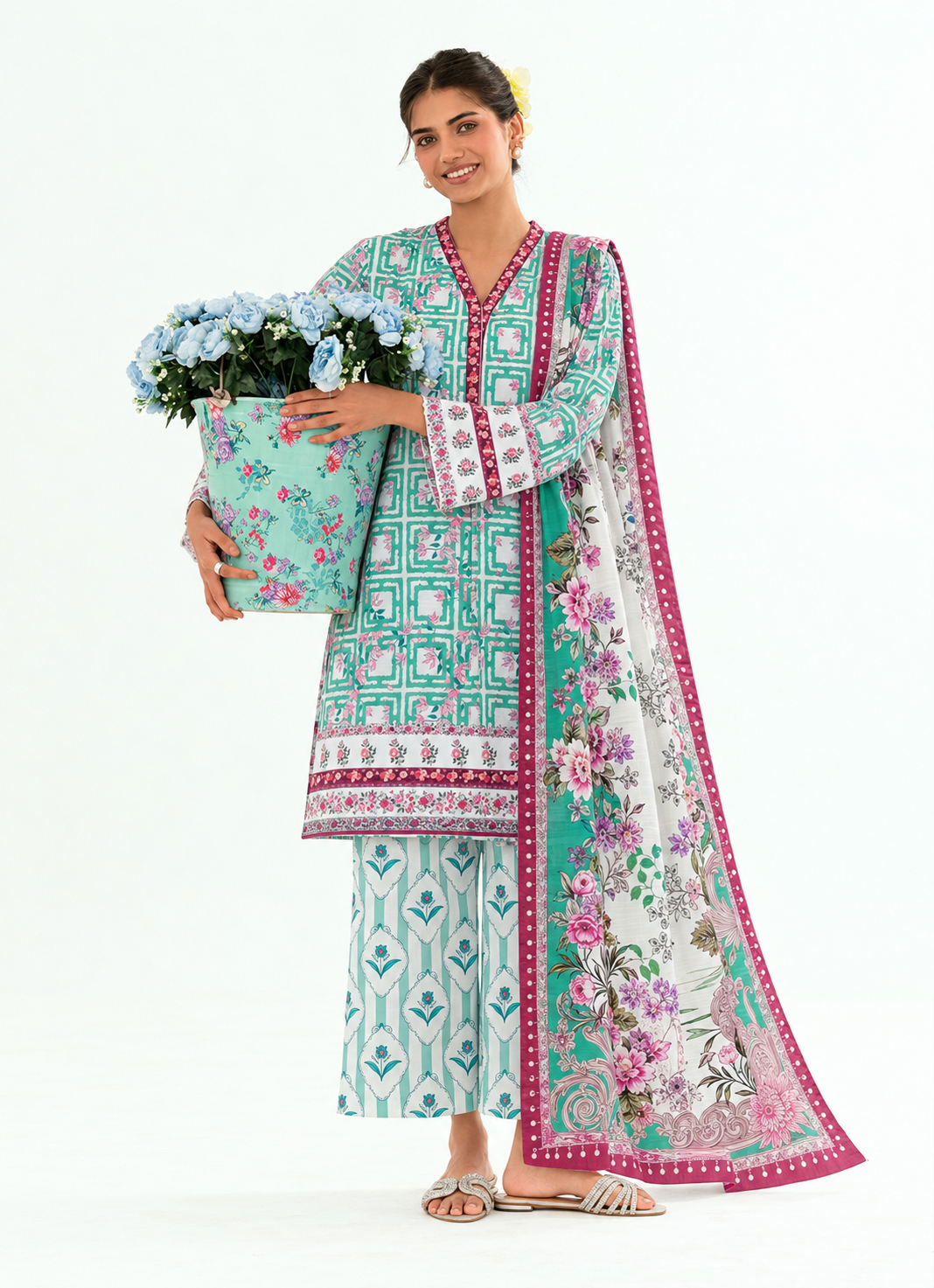 Khaddar Sea Green Printed 3-Piece Stitched Suit