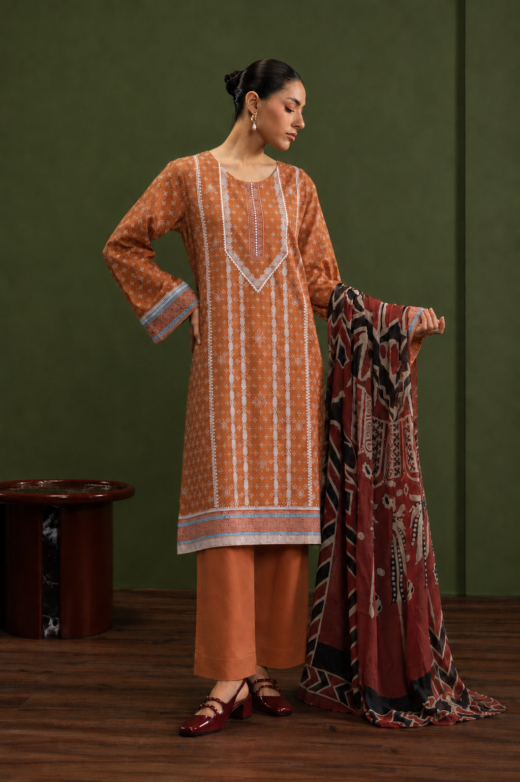 Basic Printed Lawn 3-Pieces Stitched