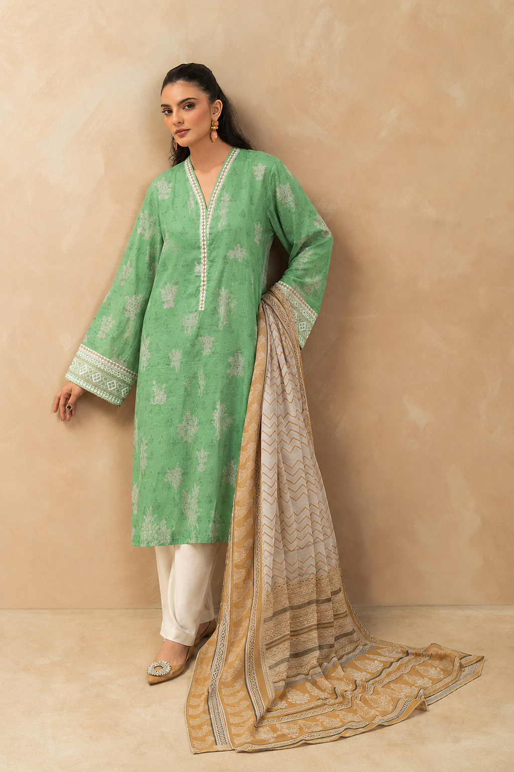Basic Printed Lawn 3-Pieces Stitched