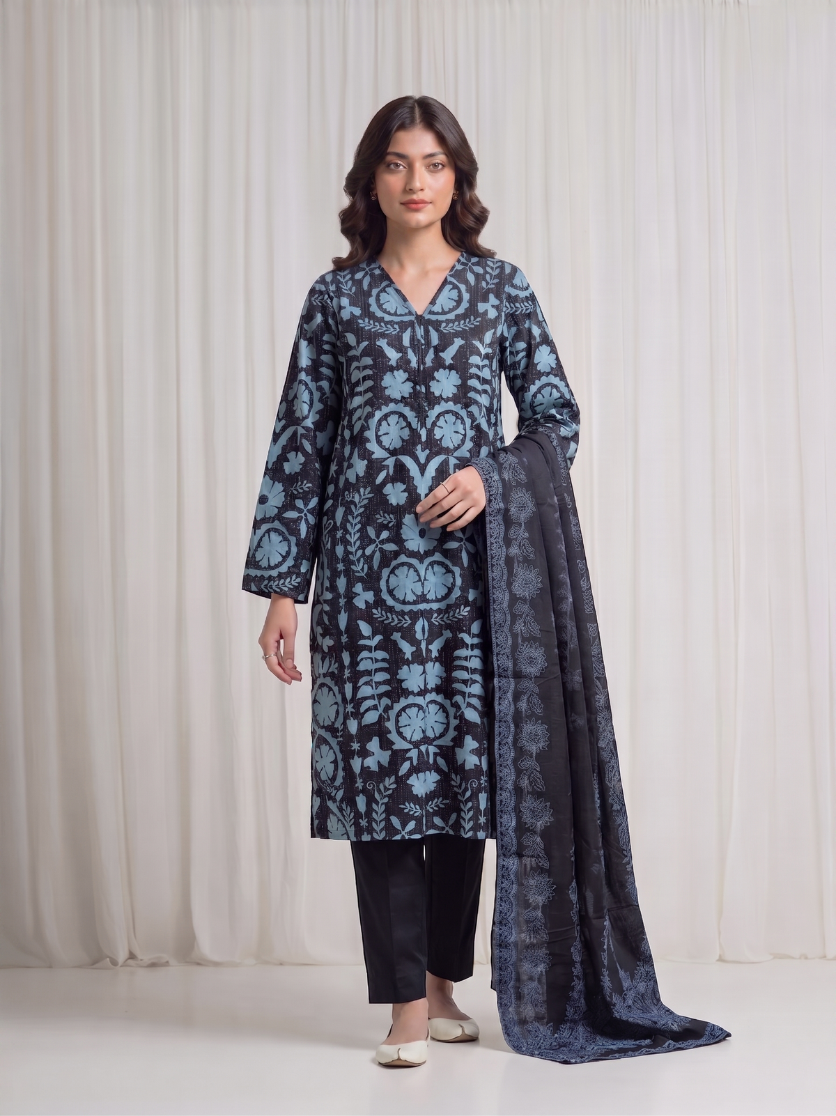 Basic Printed Lawn 3-Pieces Stitched