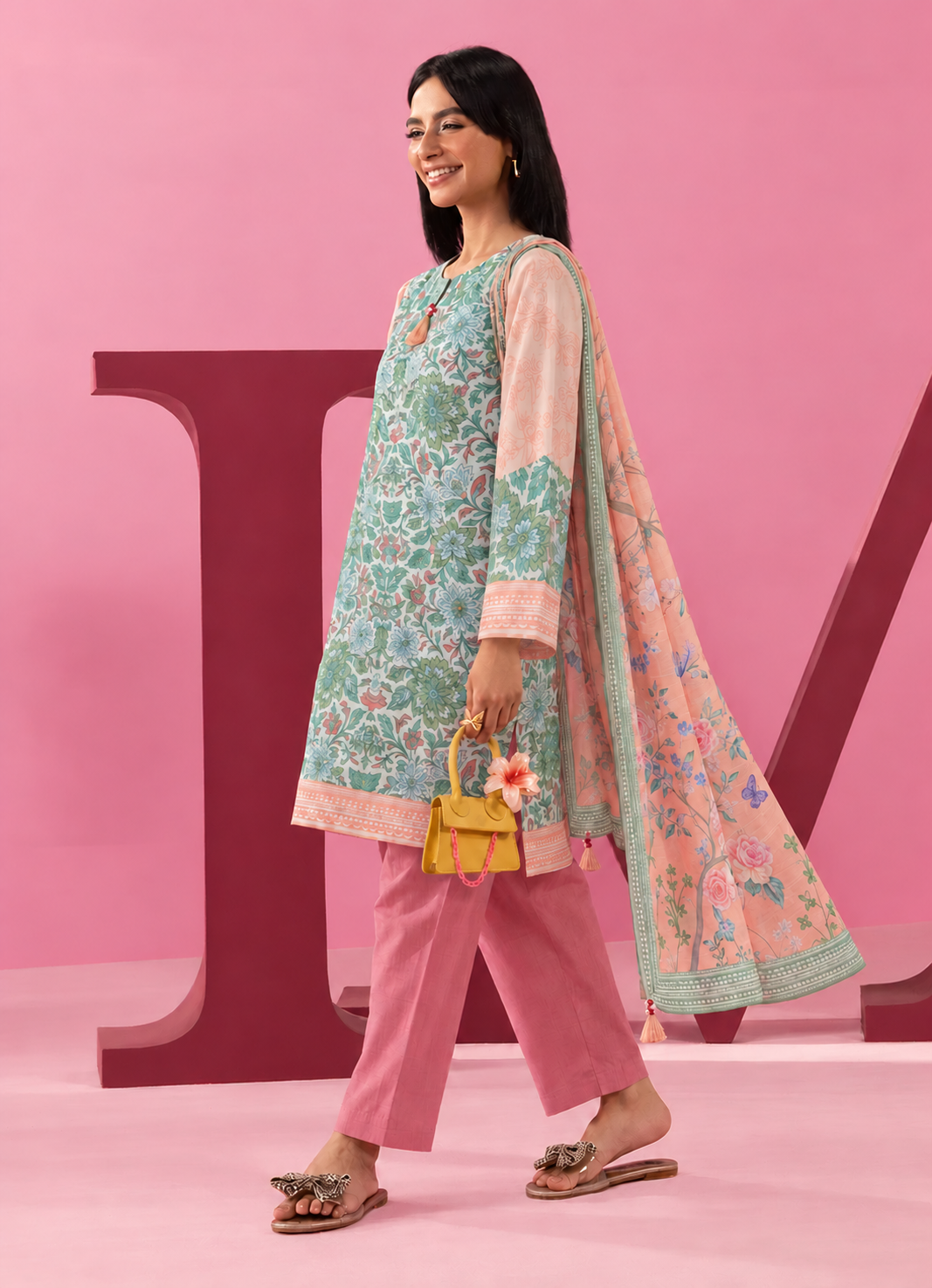 Khaddar Green Printed 3-Piece Stitched Suit
