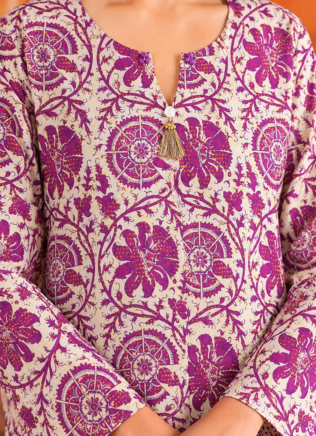 Khaddar Pink Printed 3-Piece Stitched Suit