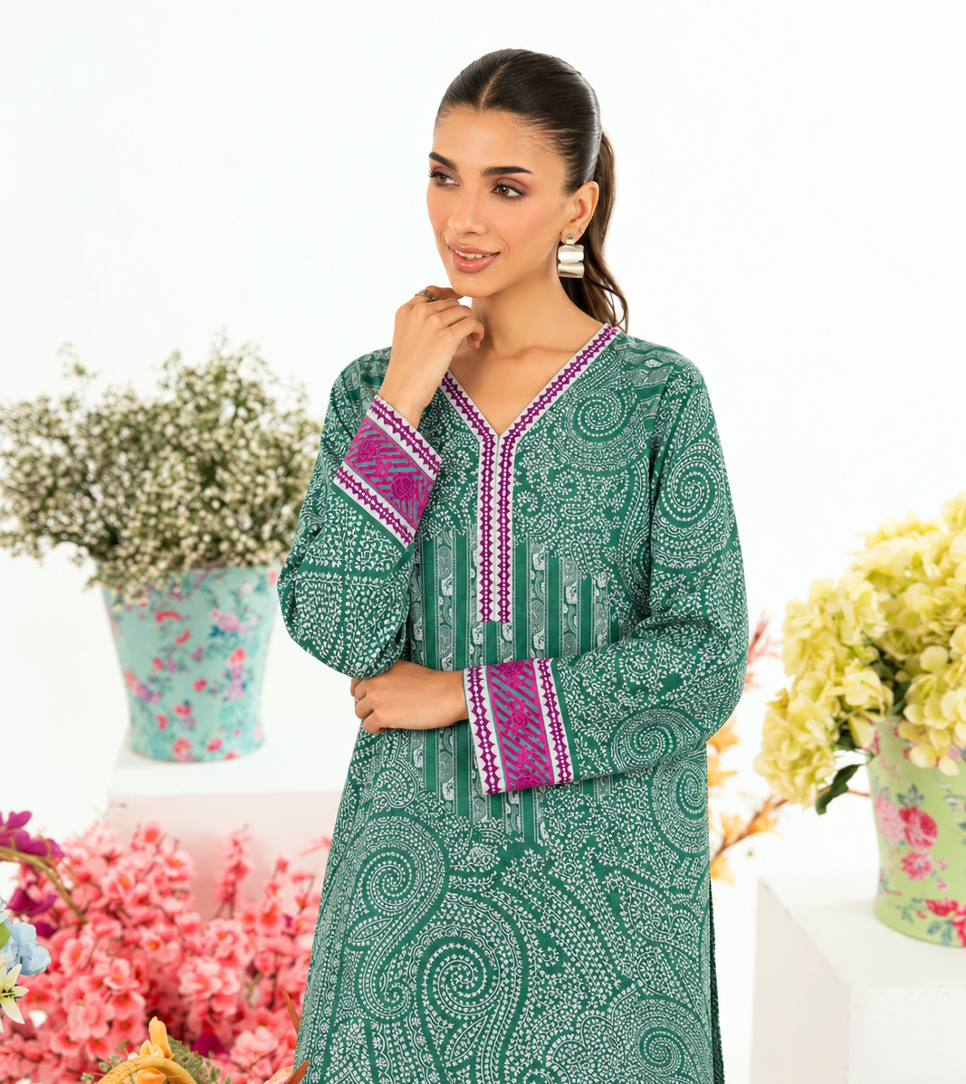 Khaddar Green Printed 3-Piece Stitched Suit