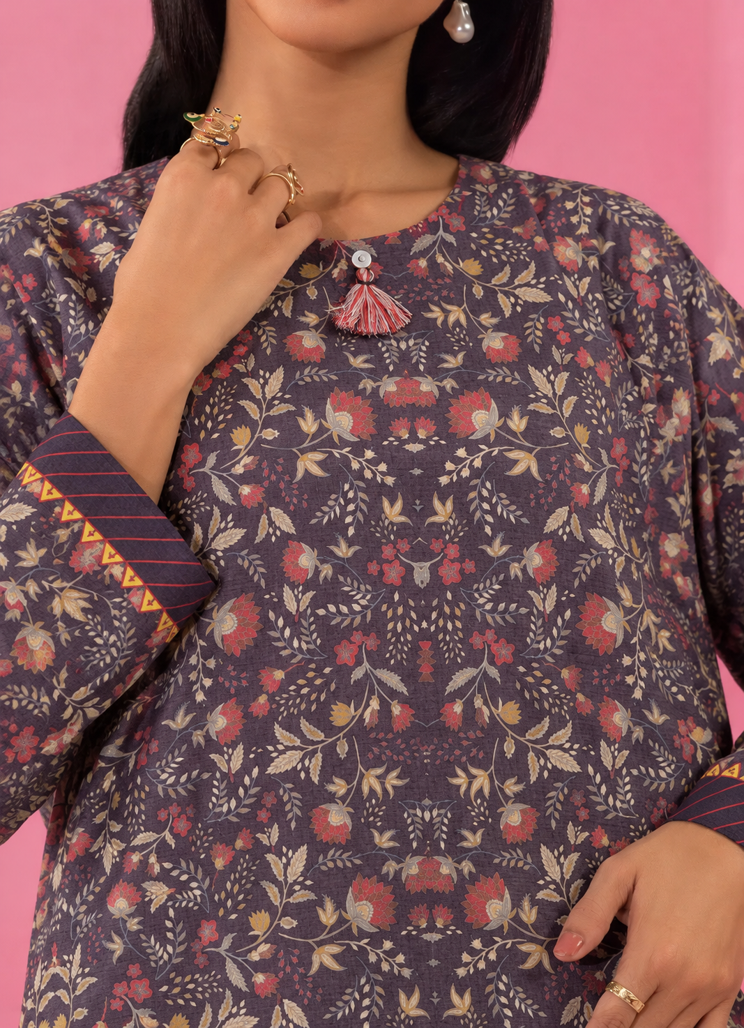 Khaddar White Printed 3-Piece Stitched Suit