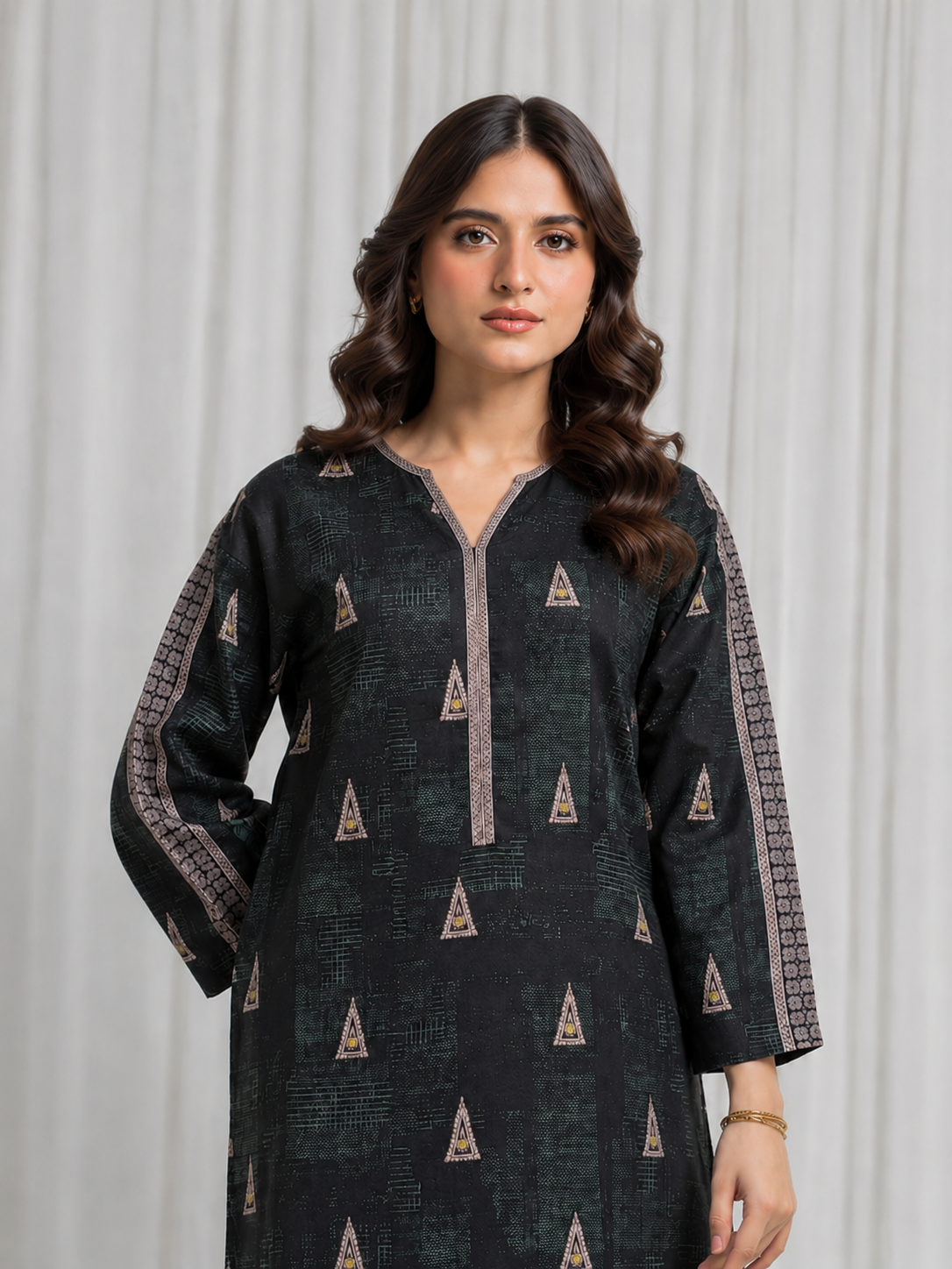Basic Printed Lawn 3-Pieces Stitched