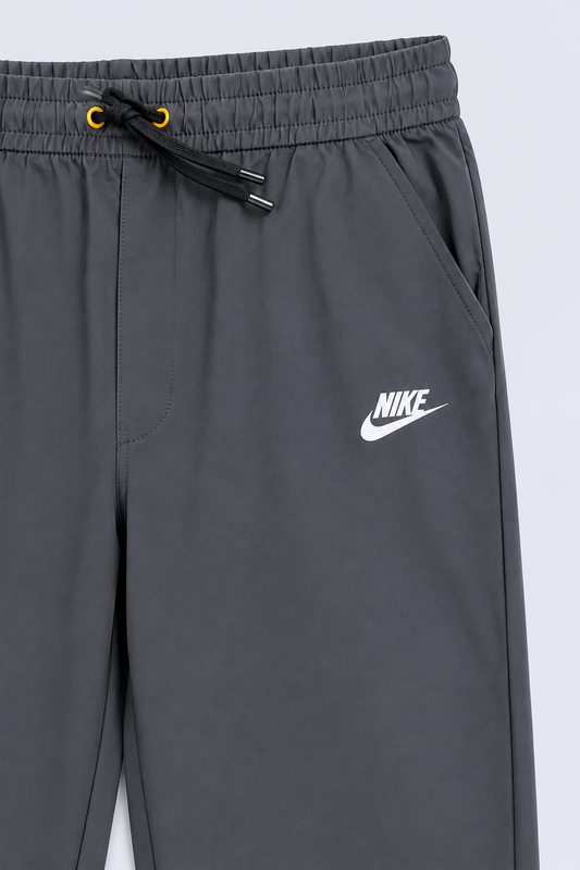 RELAXED FIT STRAIGHT TROUSER