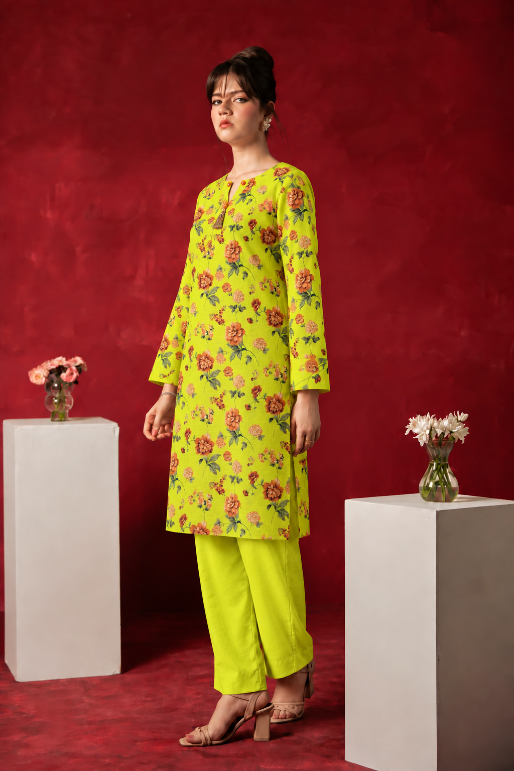 Khaddar Yellow Printed 3-Piece Stitched Suit