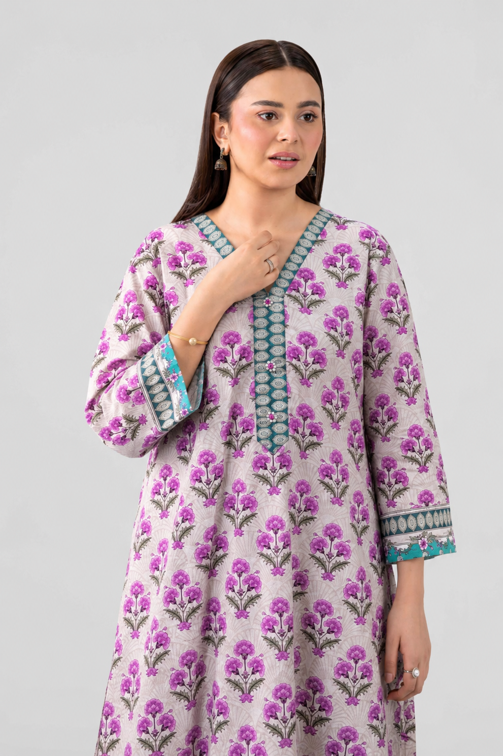 Basic Printed Lawn 3-Pieces Stitched