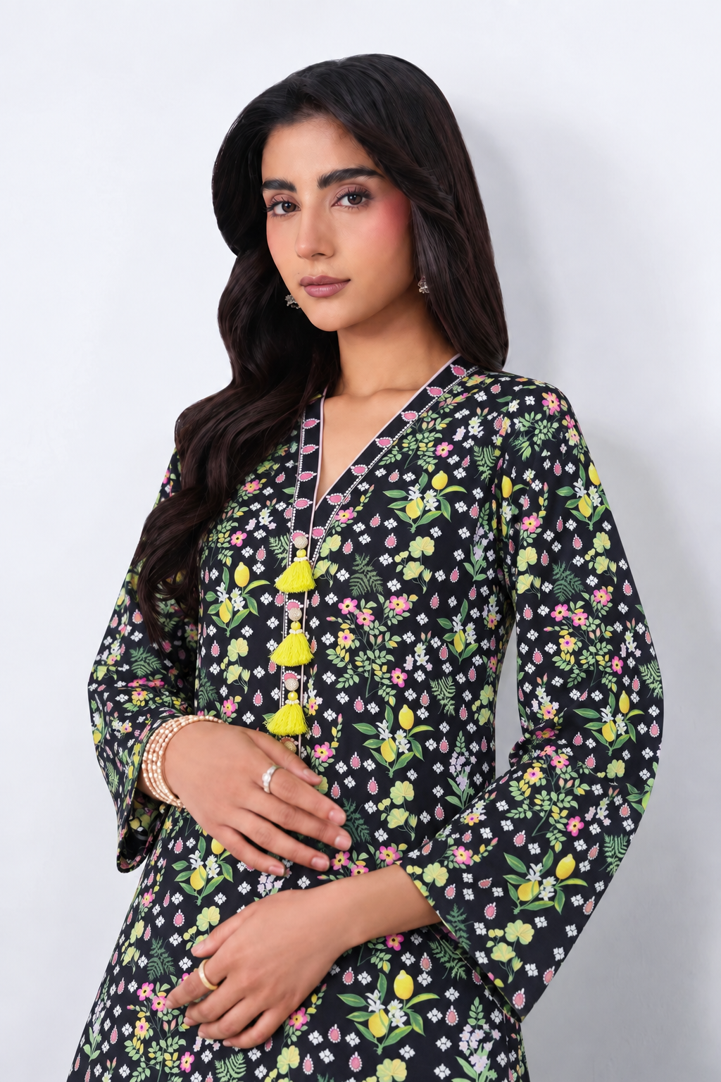 Floral Printed Khaddar 3PC Stitched Suit