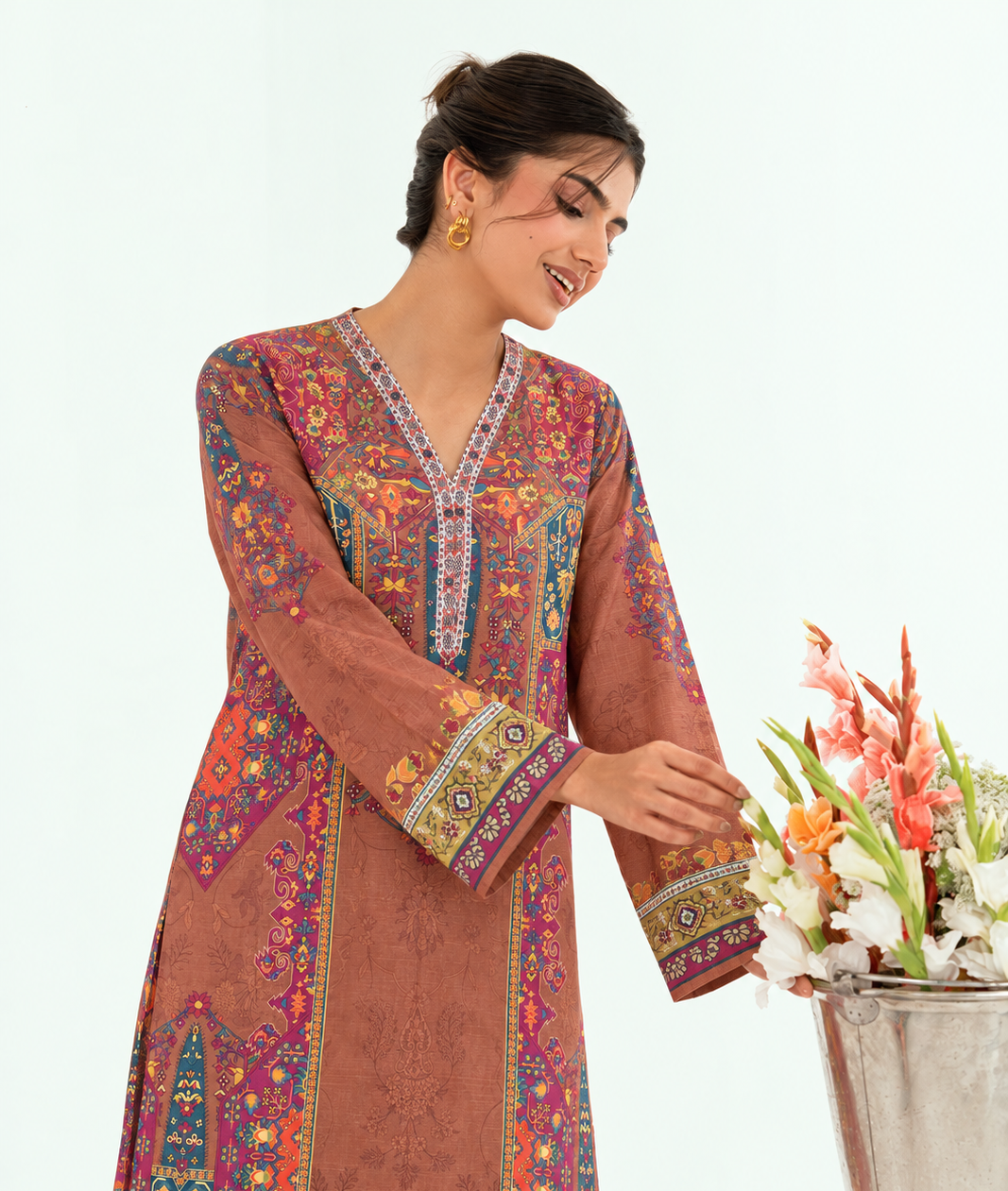 Khaddar Rust Margenta Printed 3-Piece Stitched Suit