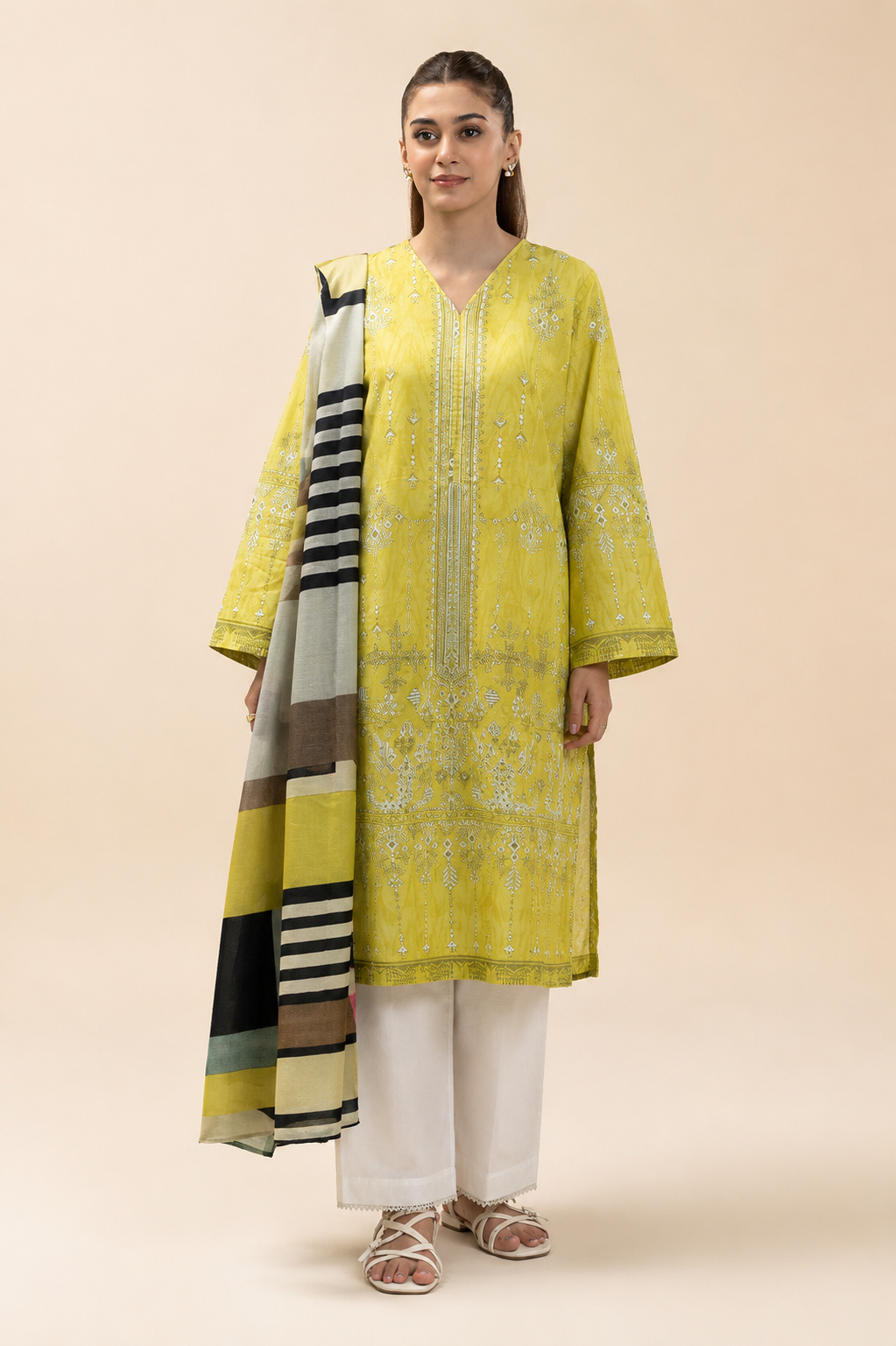 Basic Printed Lawn 3-Pieces Stitched