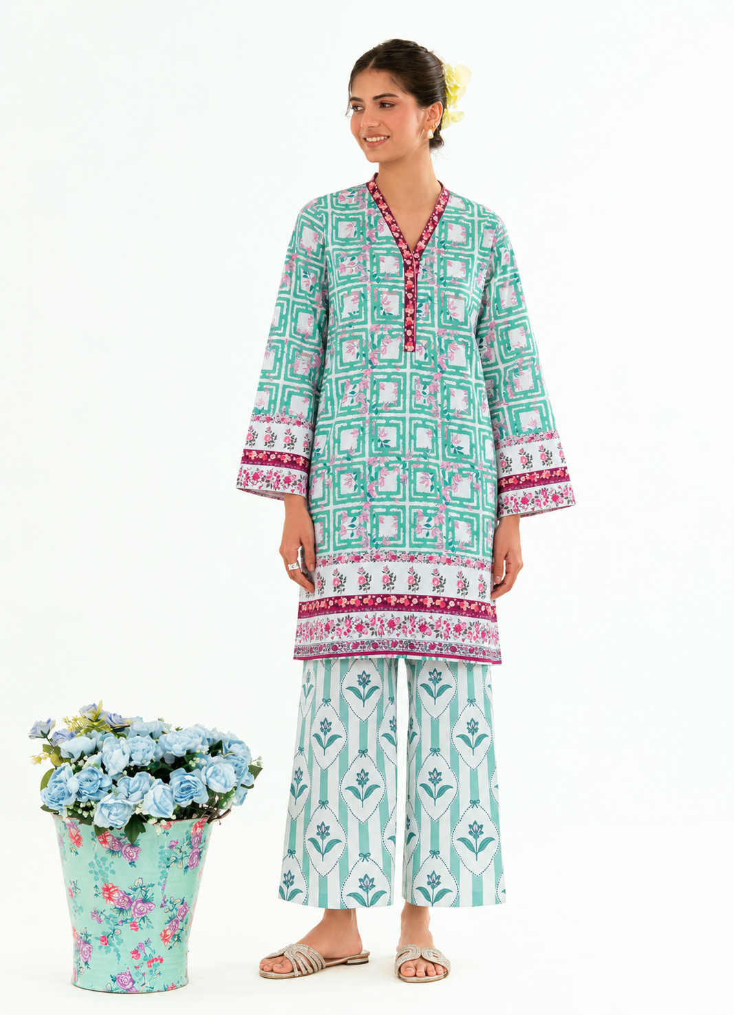Khaddar Sea Green Printed 3-Piece Stitched Suit