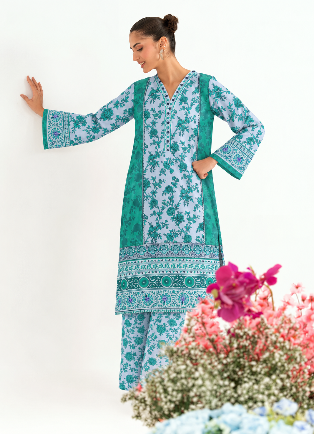 Khaddar Sky Blue Printed 3-Piece Stitched Suit