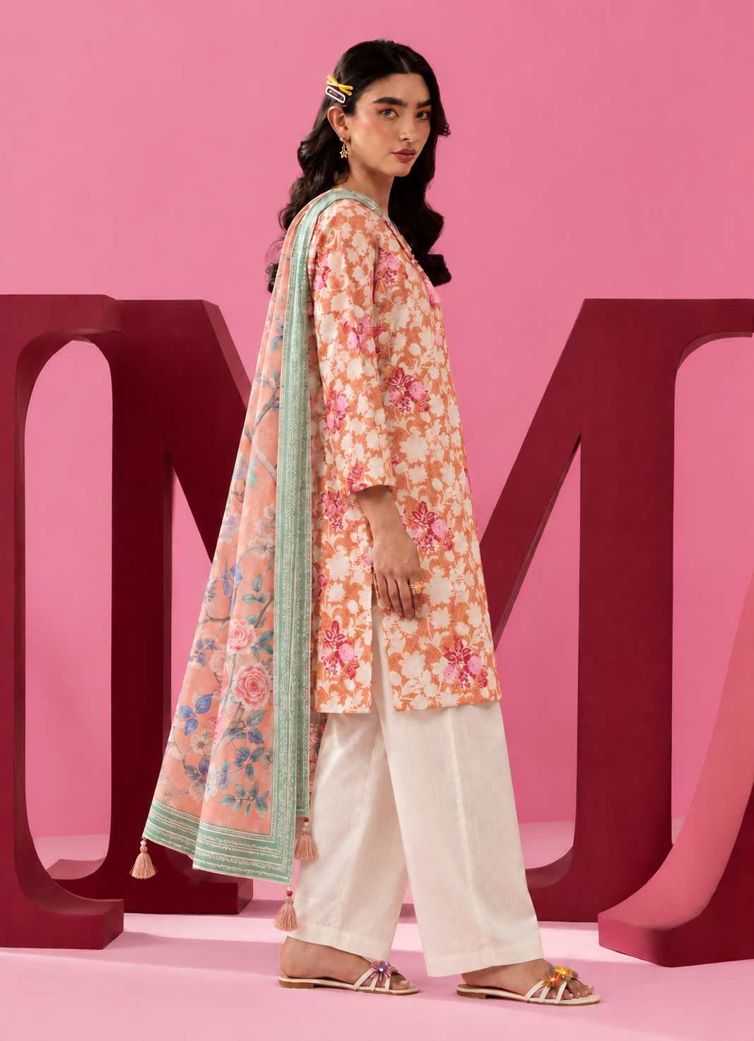 Khaddar Orange Printed 3-Piece Stitched Suit