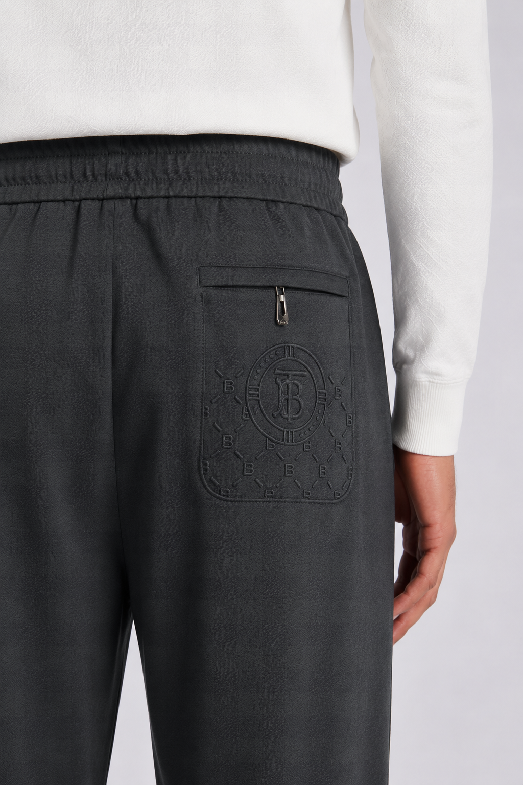 RELAXED FIT STRAIGHT TROUSERS