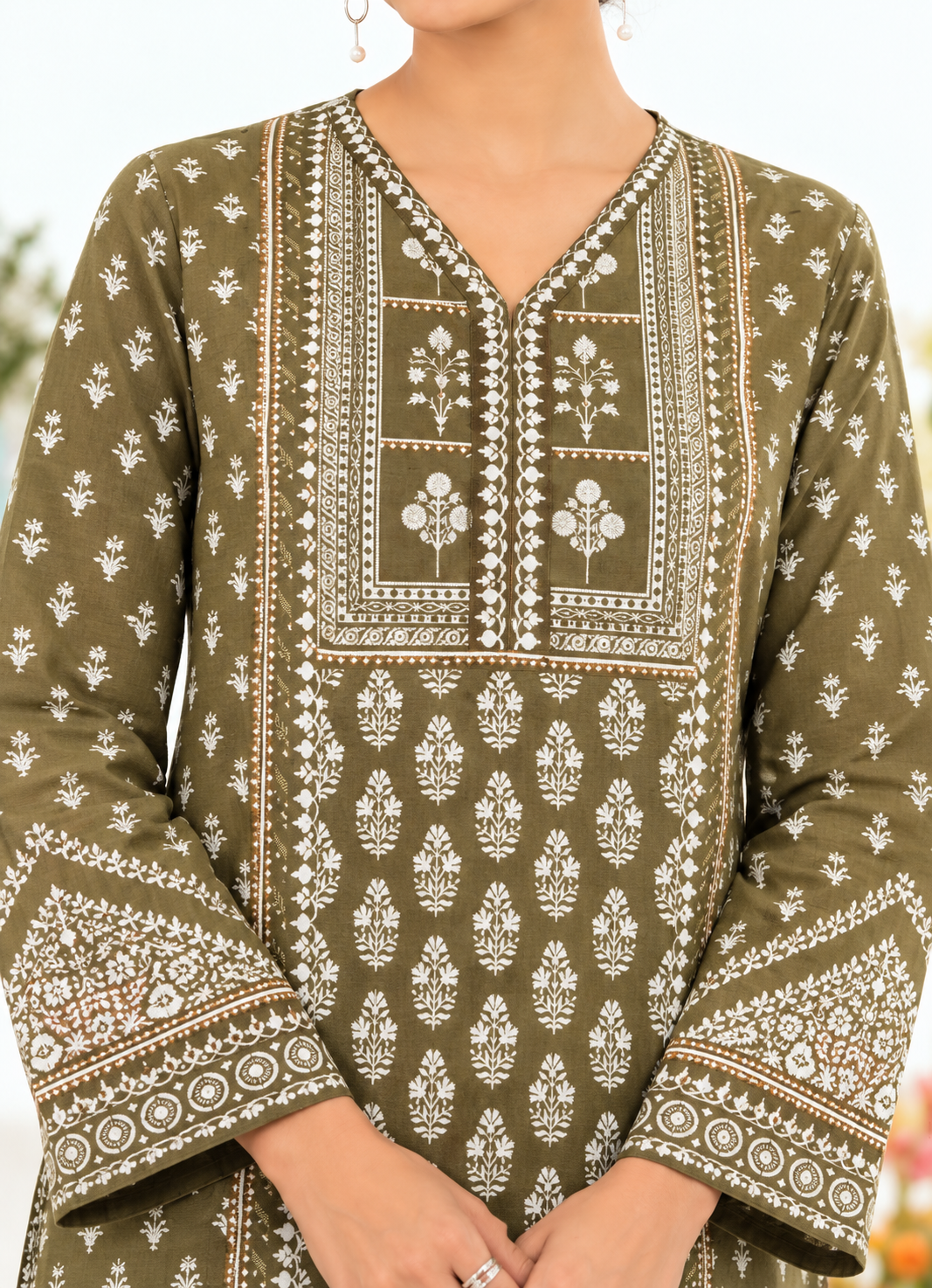 Khaddar Olive Green Printed 3-Piece Stitched Suit