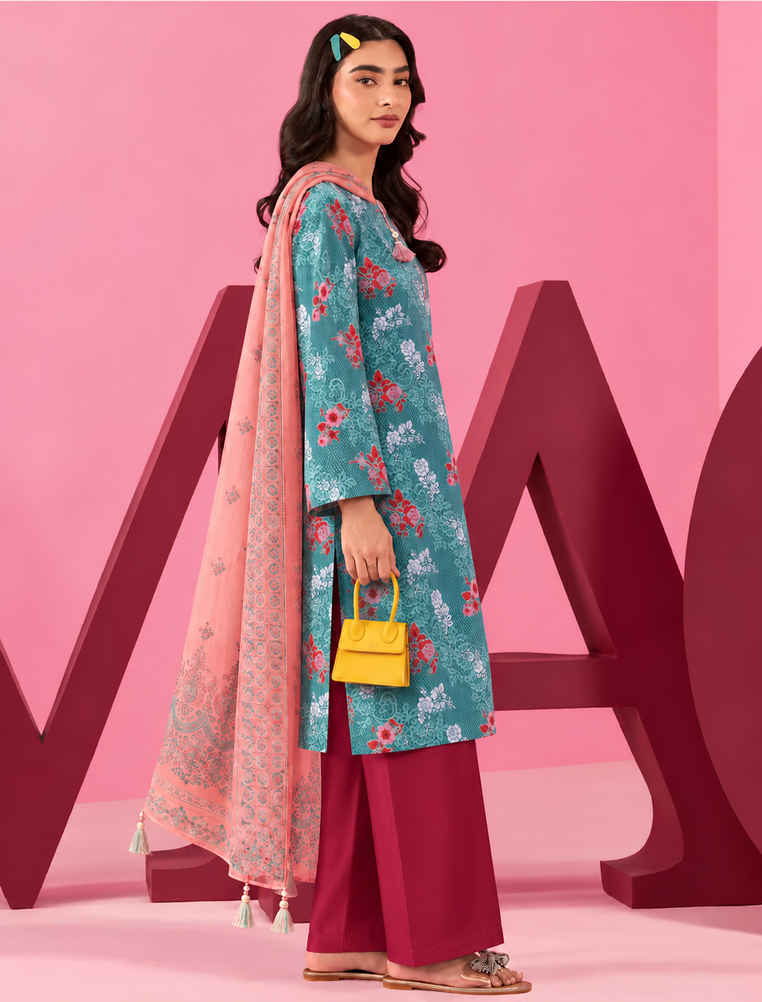 Khaddar Teal Printed 3-Piece Stitched Suit