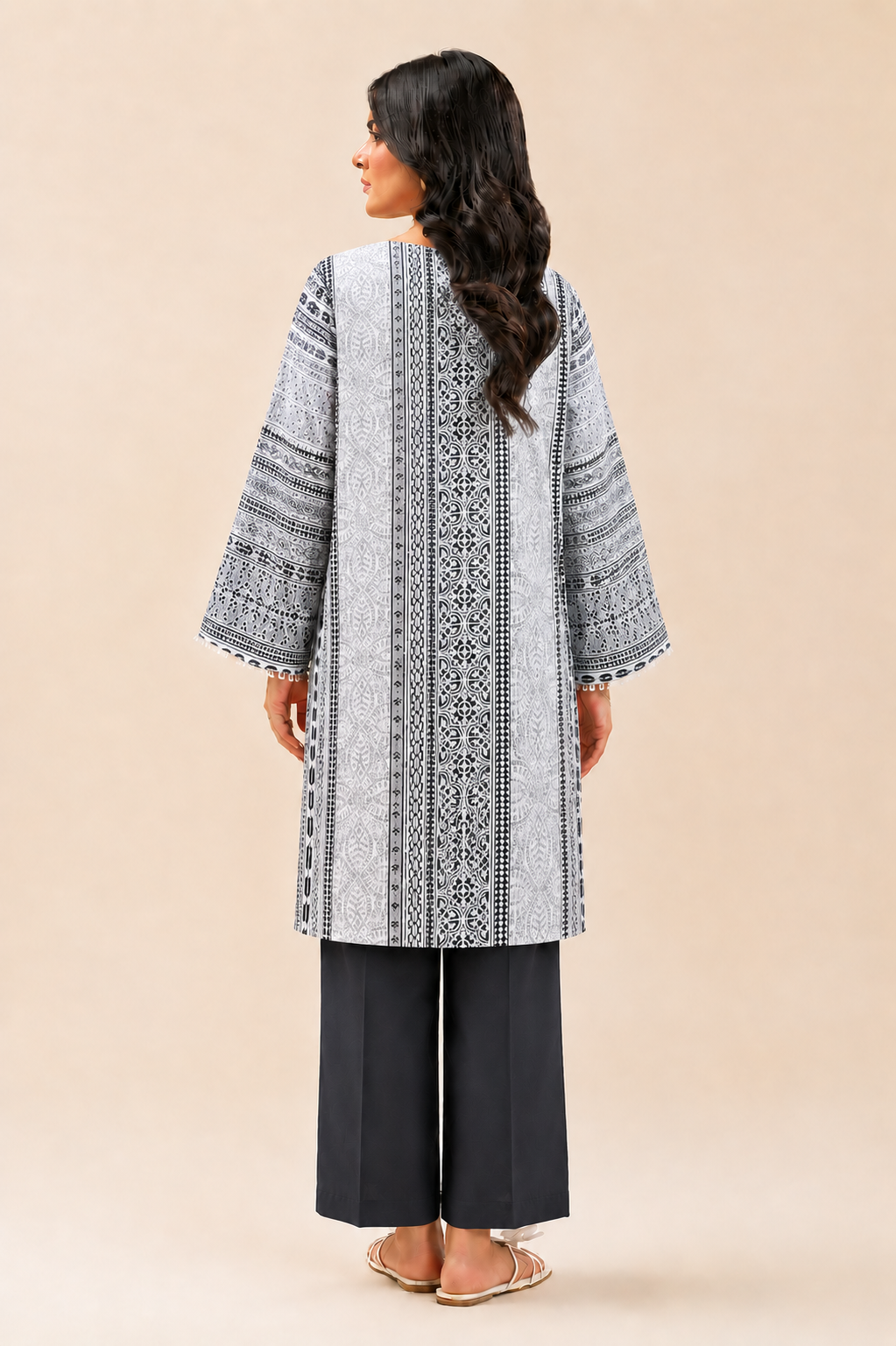 Basic Printed Lawn 3-Pieces Stitched