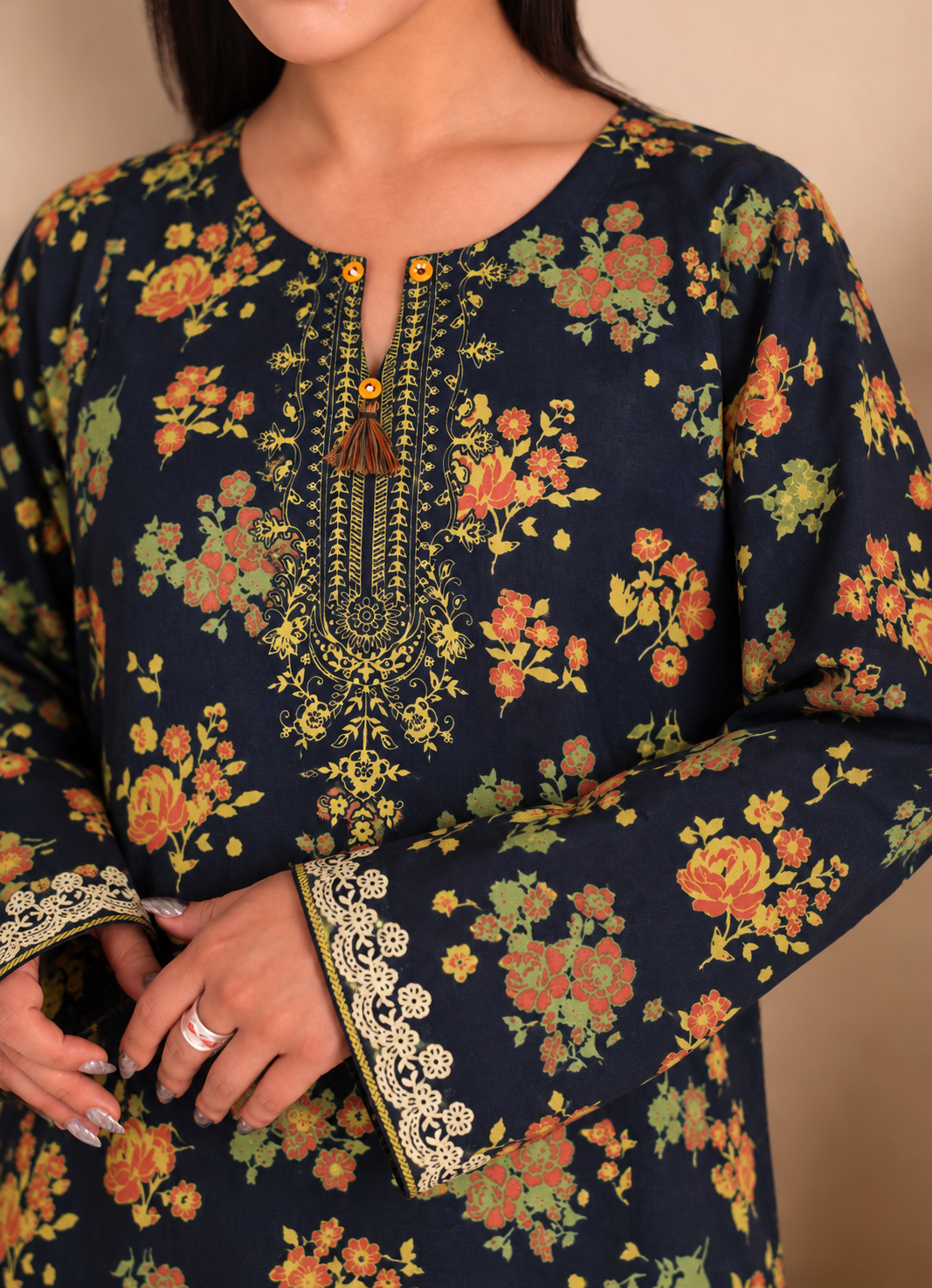 Khaddar Black Printed 3-Piece Stitched Suit