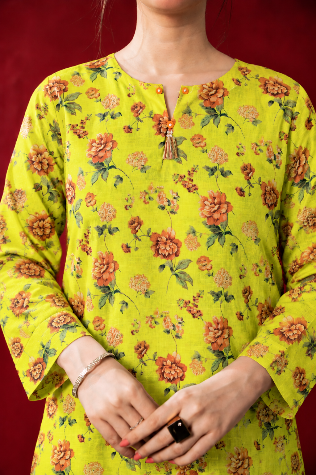 Khaddar Yellow Printed 3-Piece Stitched Suit