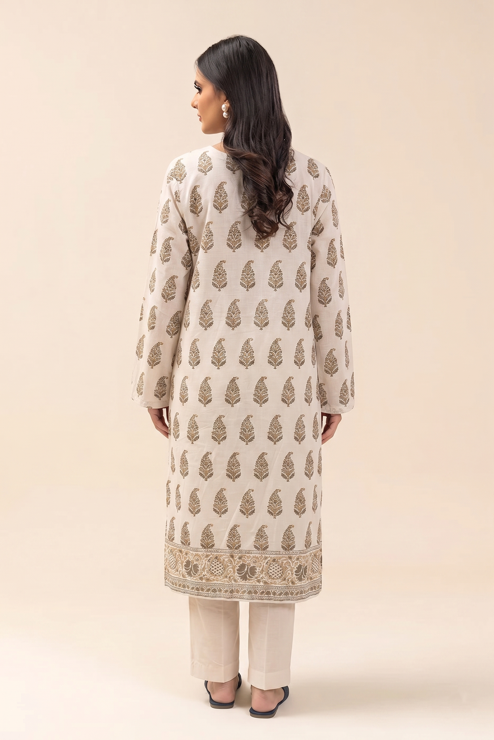 Basic Printed Lawn 3-Pieces Stitched