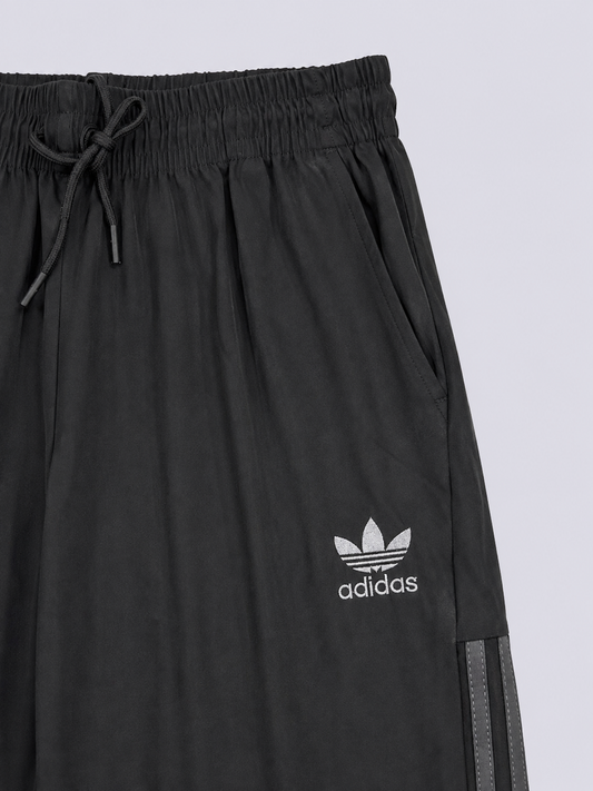 REFLECTIVE STRIPE PERFORMANCE JOGGER TROUSERS