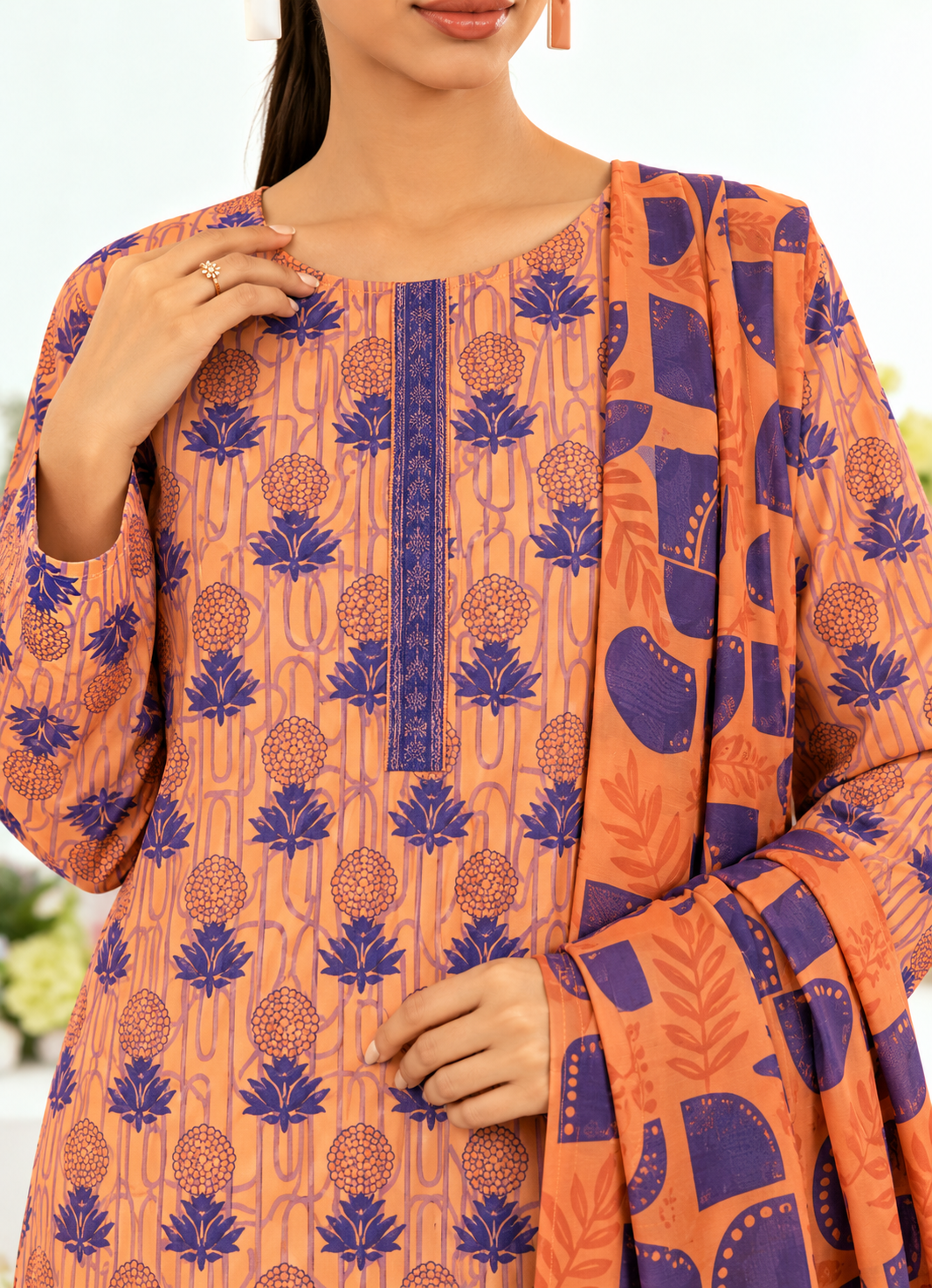 Khaddar Peach Printed 3-Piece Stitched Suit