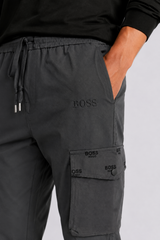 RELAXED FIT CARGO JOGGER TROUSERS