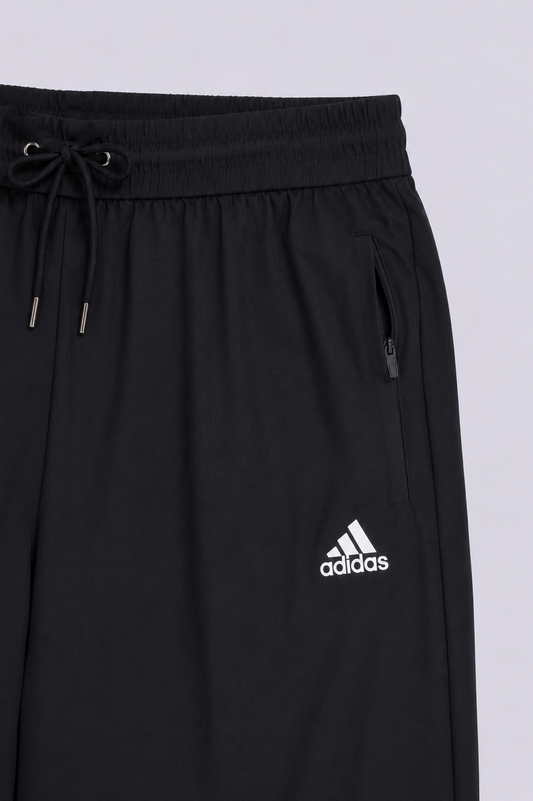 RELAXED FIT PERFORMANCE JOGGER TROUSERS