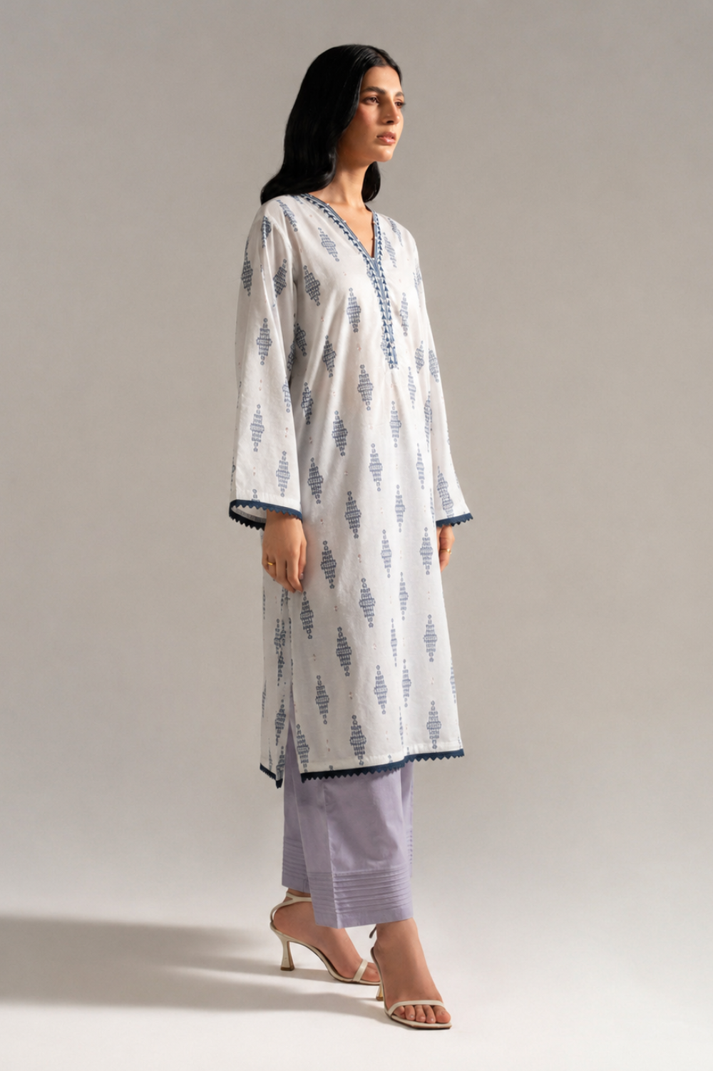 Basic Printed Lawn 3-Pieces Stitched