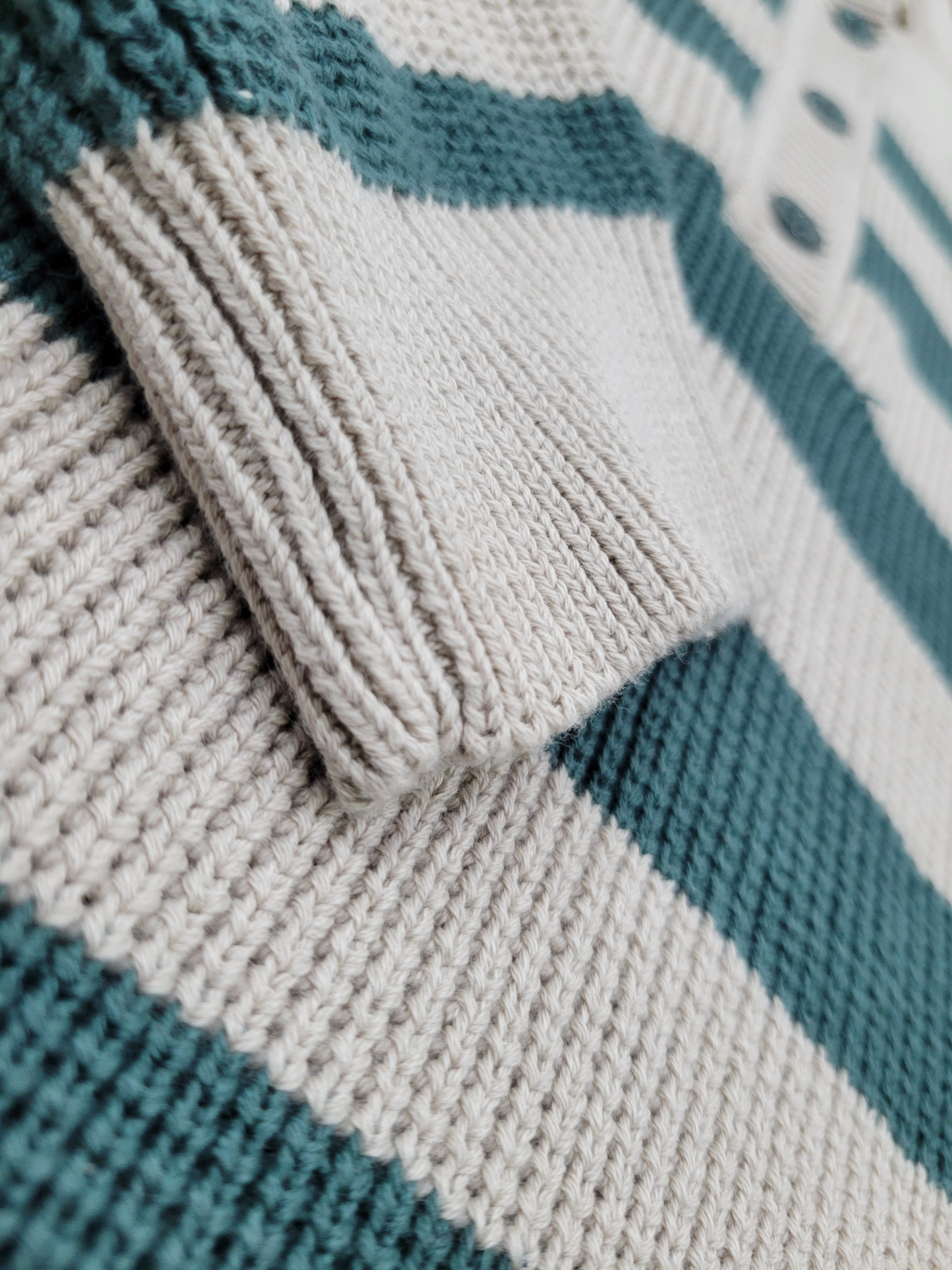 Striped Raglan Sweater – Green