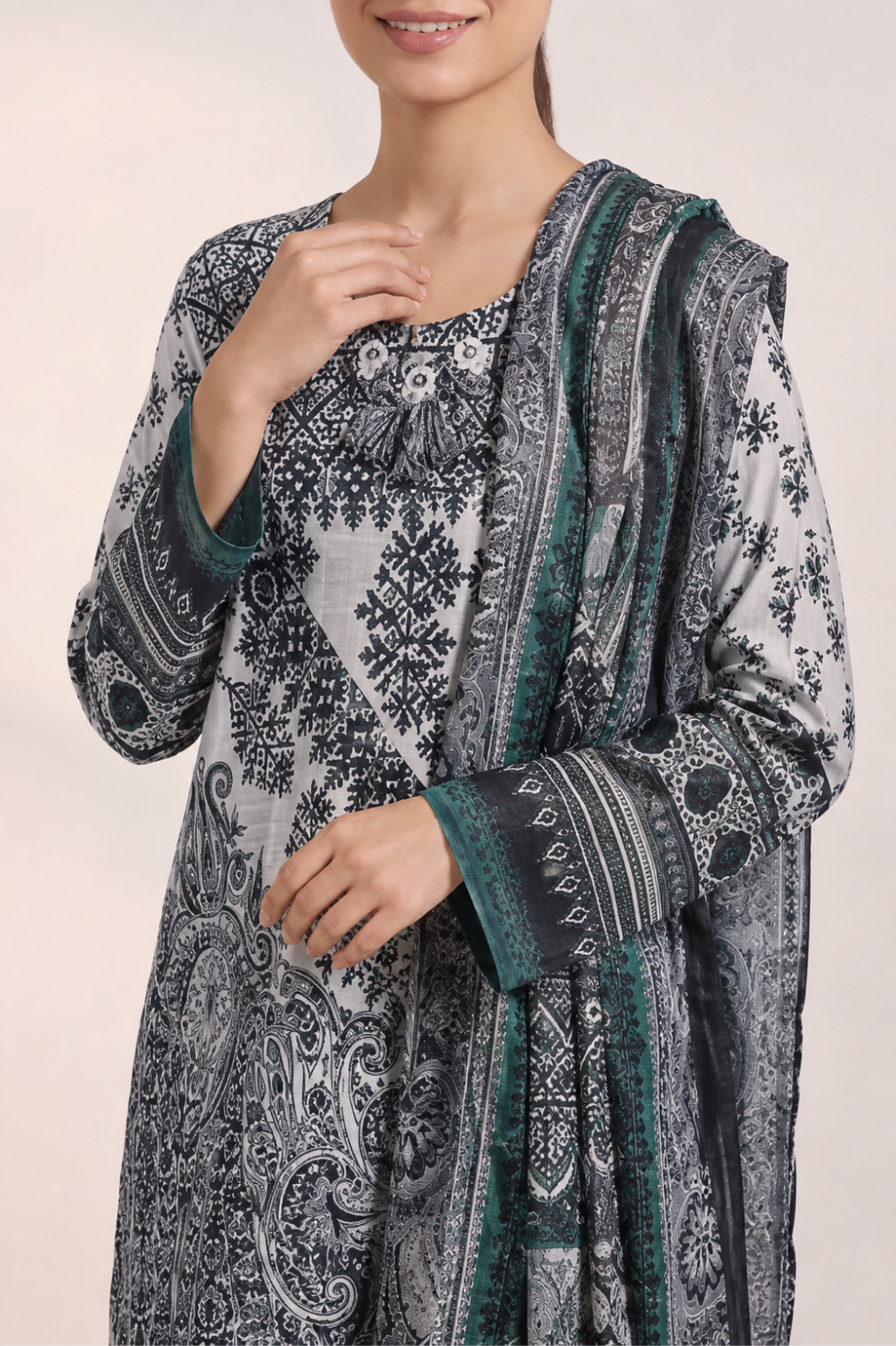 Embroidery Cotton 3-Pieces Stitched